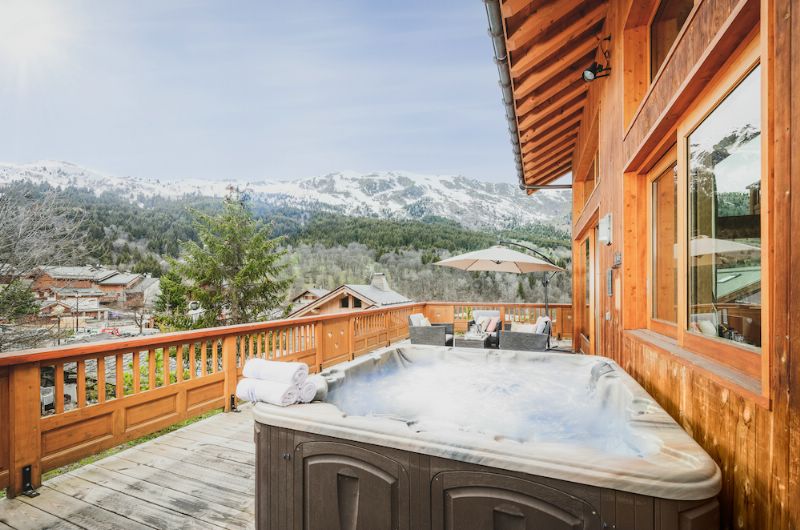 Bellacima Lodge Meribel - ski chalet for catered chalet skiing holidays, snowboard and summer vacations Valleys, France, Alpine Escape