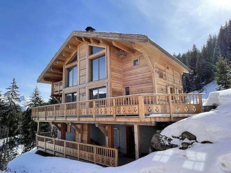 Chalet La Tania - ski chalet for catered chalet holidays, and summer vacations in Three Valleys, France, Escape
